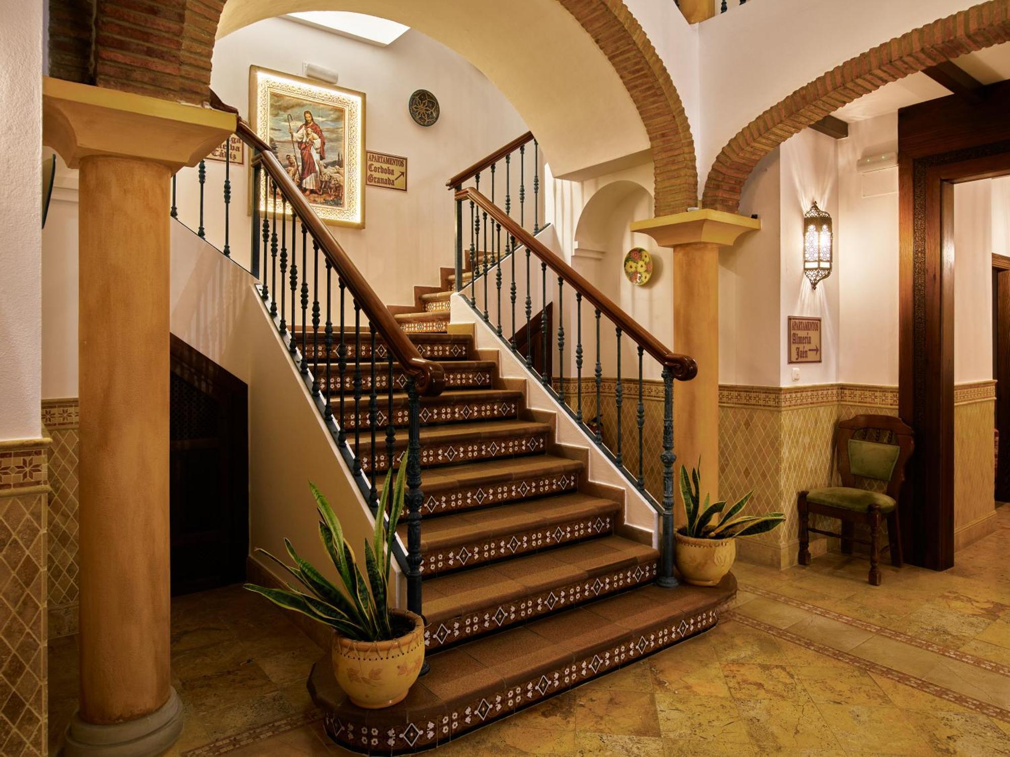 Apartamentos Turisticos Casa De La Borrega Estepona Luaran gambar