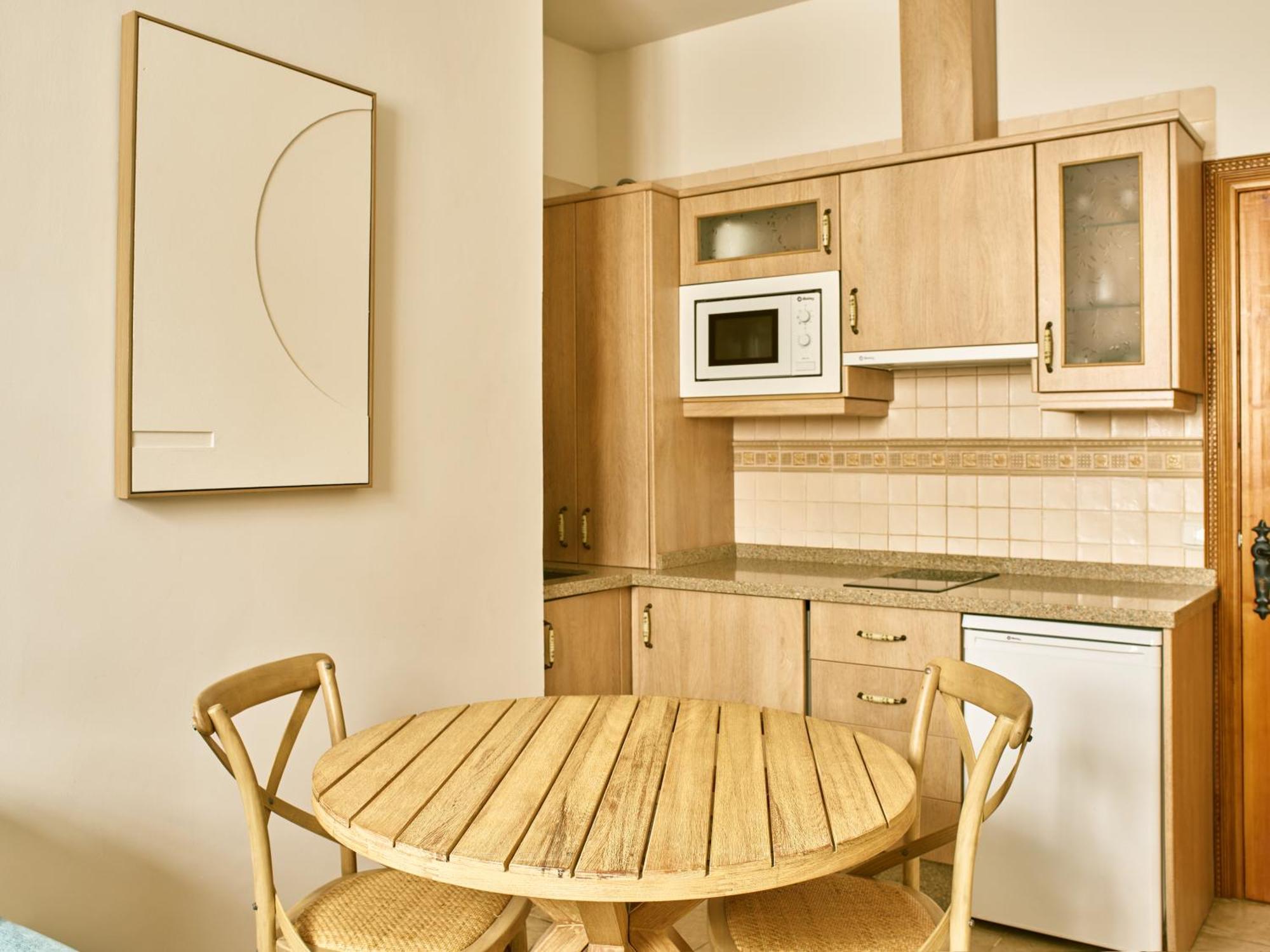 Apartamentos Turisticos Casa De La Borrega Estepona Luaran gambar