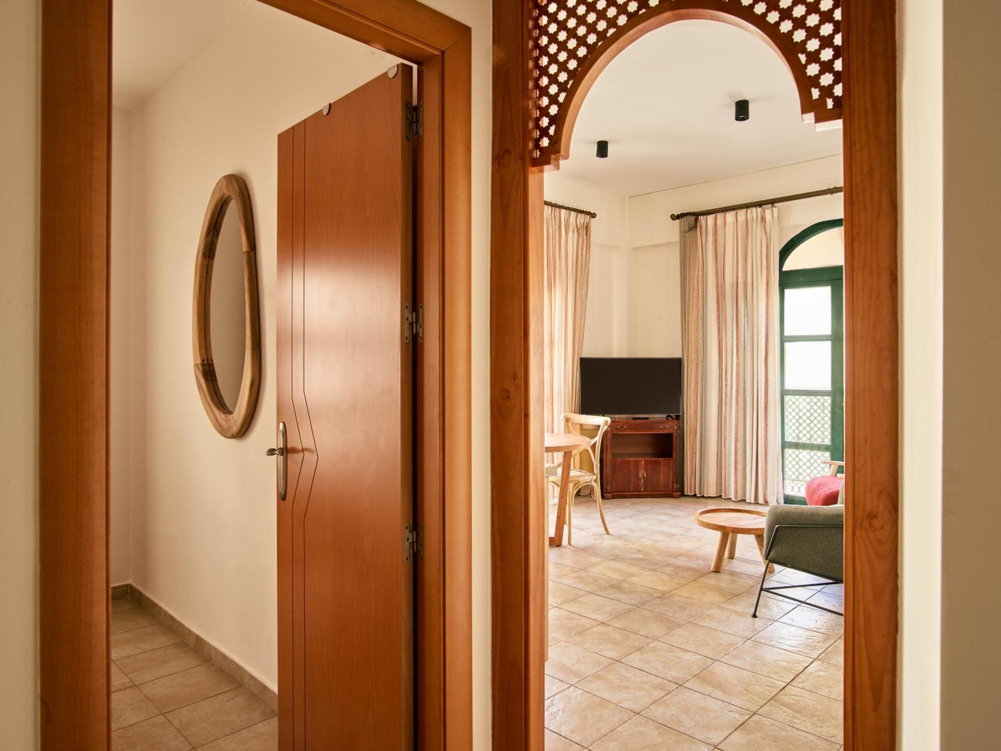Apartamentos Turisticos Casa De La Borrega Estepona Luaran gambar