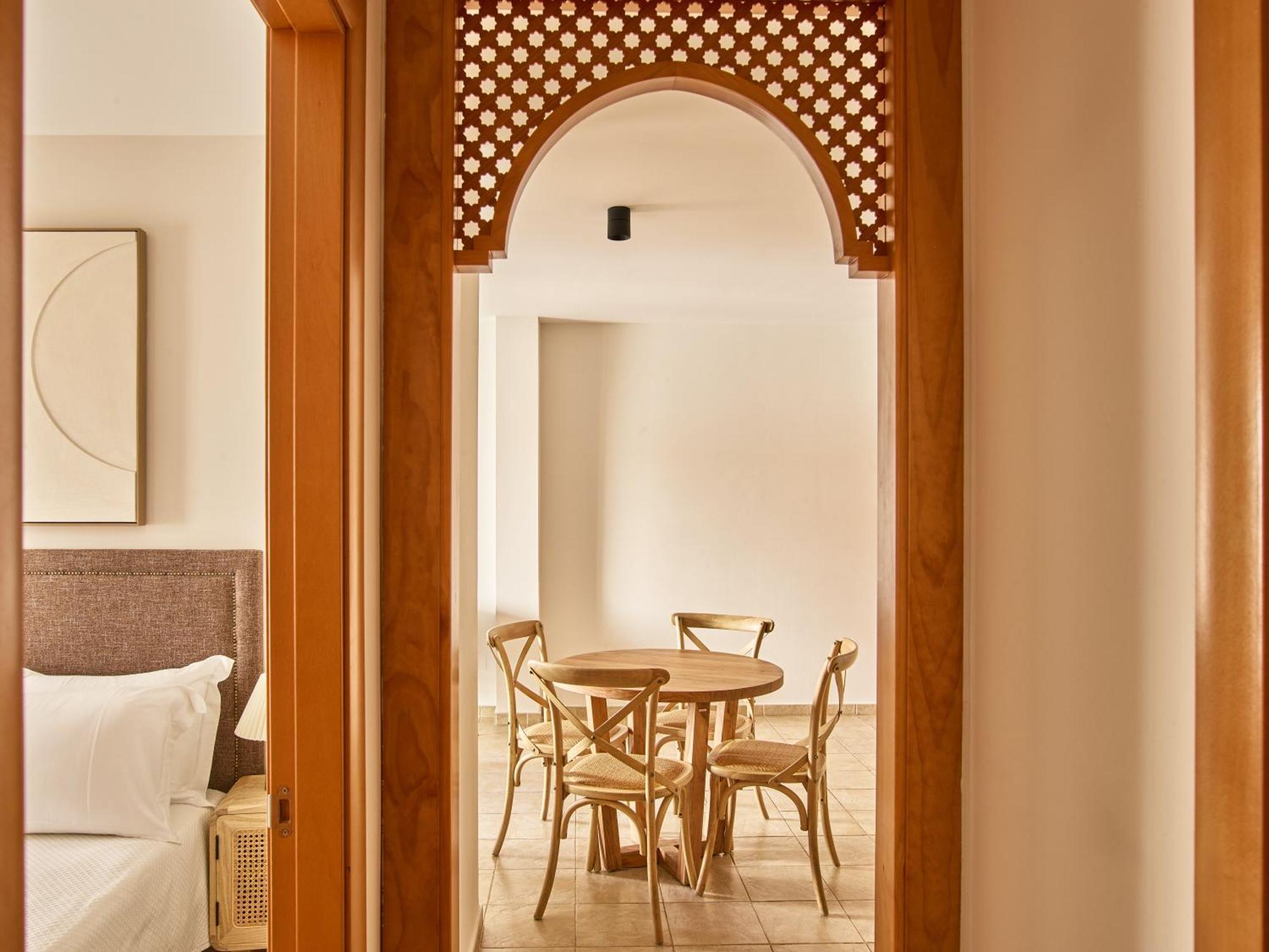 Apartamentos Turisticos Casa De La Borrega Estepona Luaran gambar